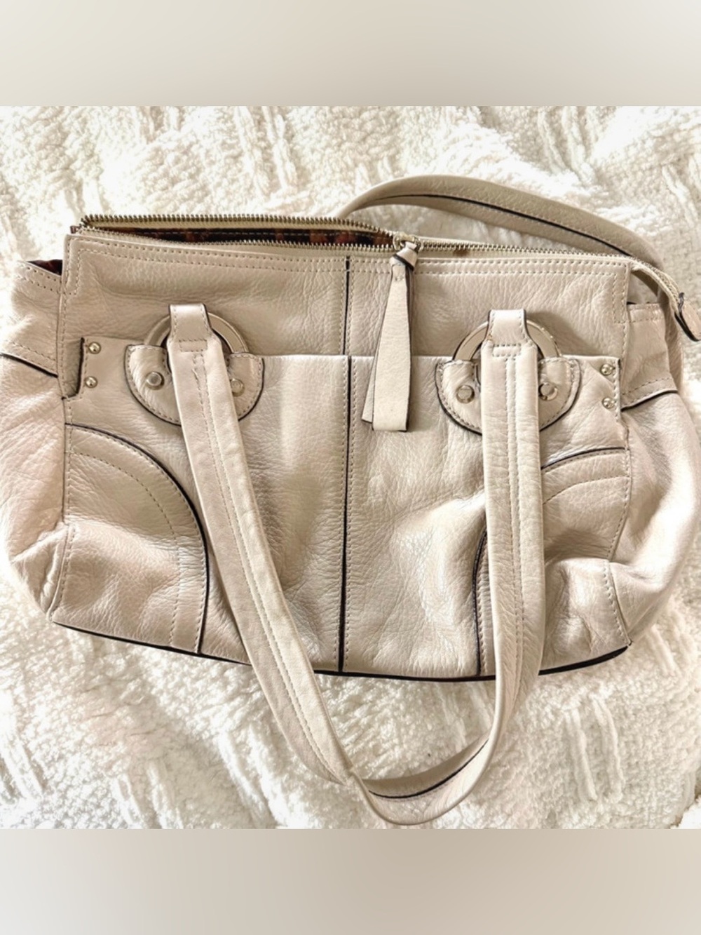 b. makowsky Cream Leather Shoulder Bag Y2K